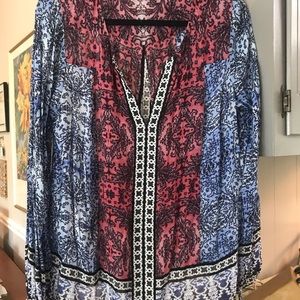 Blue and pink top, very cute!